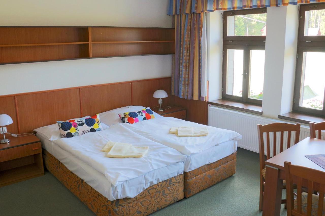 Hotel Maredis Kořenov Εξωτερικό φωτογραφία