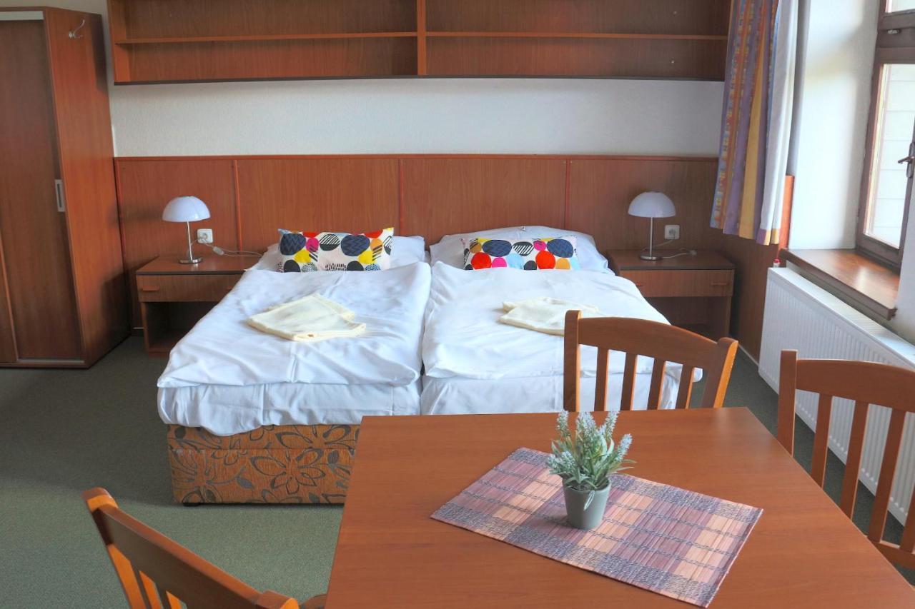 Hotel Maredis Kořenov Δωμάτιο φωτογραφία